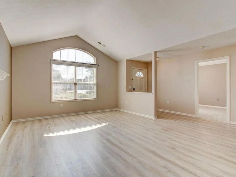 5172 Vinings Bend , Unit 5172C, Dublin, OH 43016 Photo 2