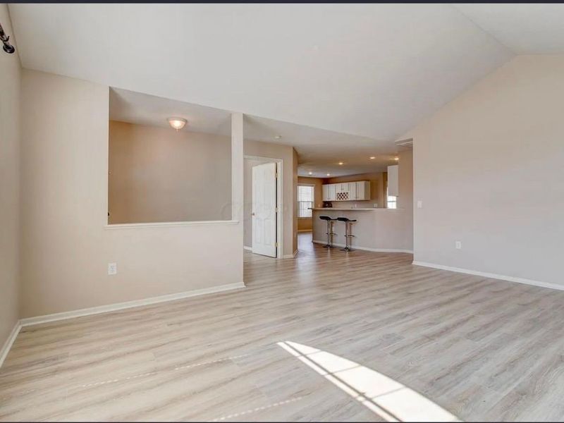 5172 Vinings Bend , Unit 5172C, Dublin, OH 43016 Photo 3