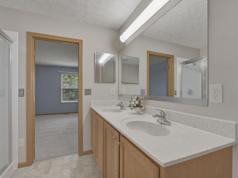 6558 Hemmingford Drive, Canal Winchester, OH 43110 Photo 23