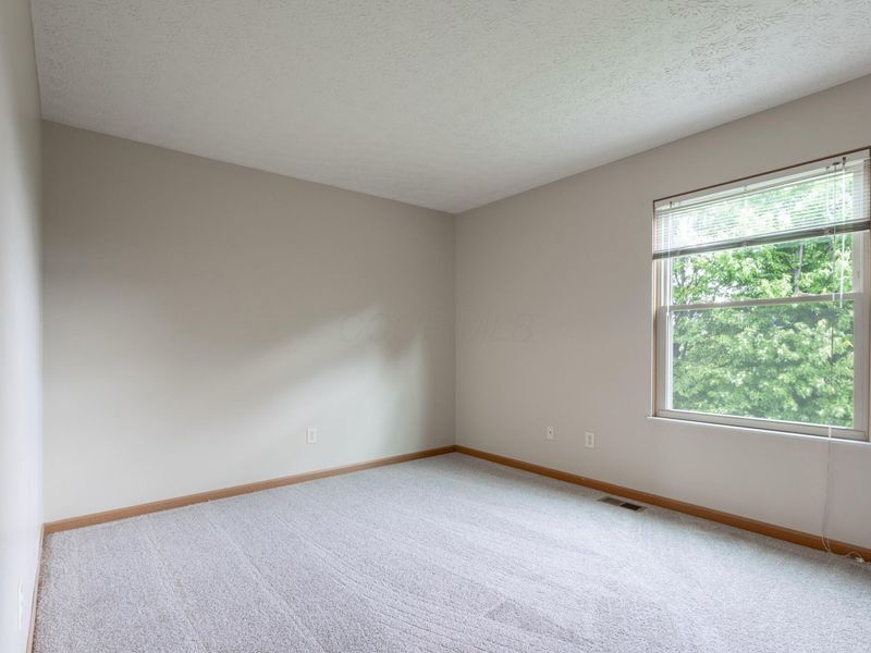 6558 Hemmingford Drive, Canal Winchester, OH 43110 Photo 24