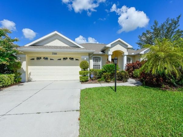 7104 SWITCHGRASS TRAIL , LAKEWOOD RANCH, FL 34202