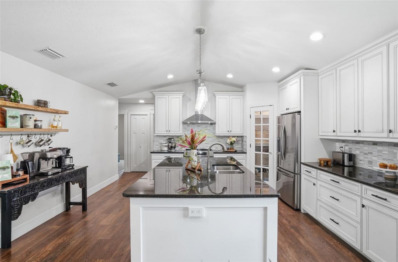 606 19th Avenue W, Palmetto, FL 34221 Photo