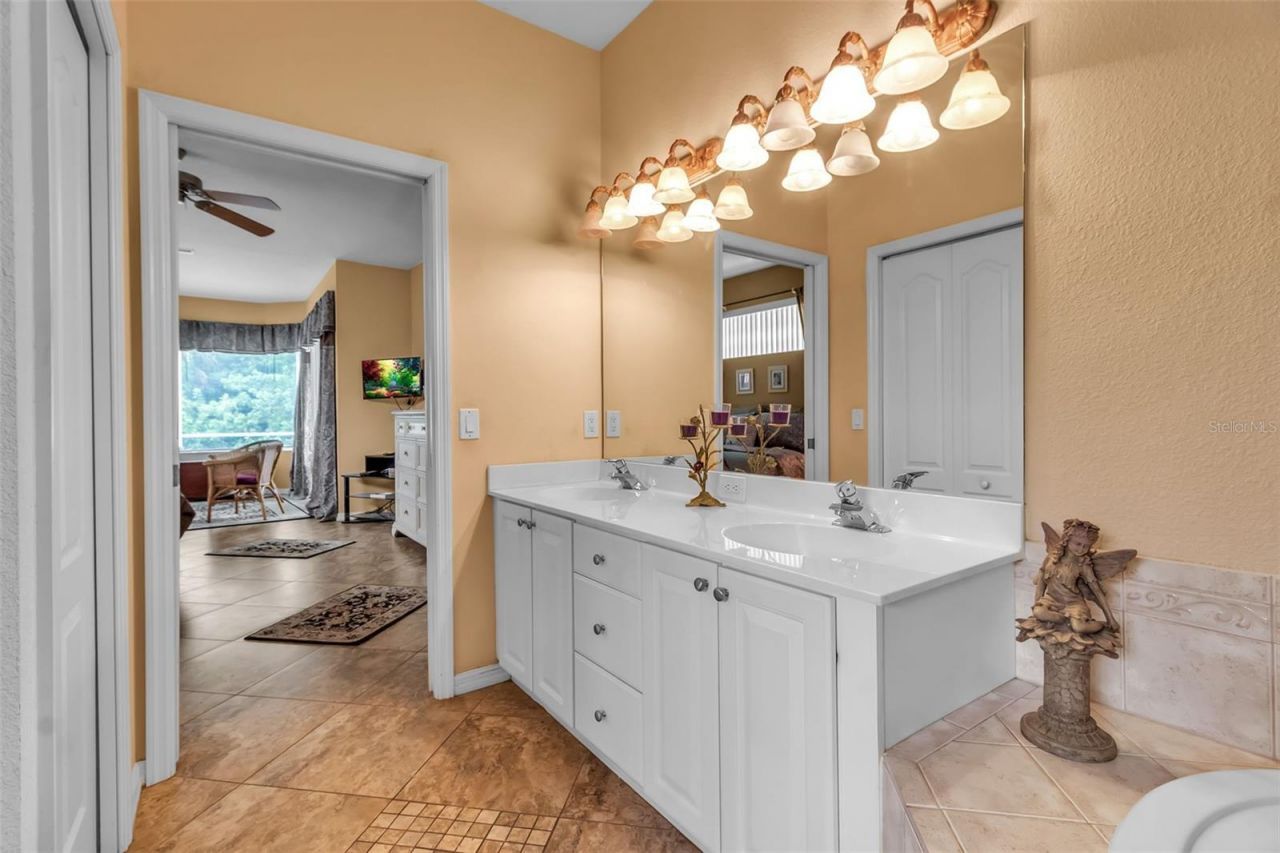 5220 Creekside Trail, Sarasota, FL 34243 Photo