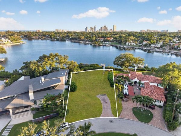 1026 MONTEREY BOULEVARD NE, ST PETERSBURG, FL 33704