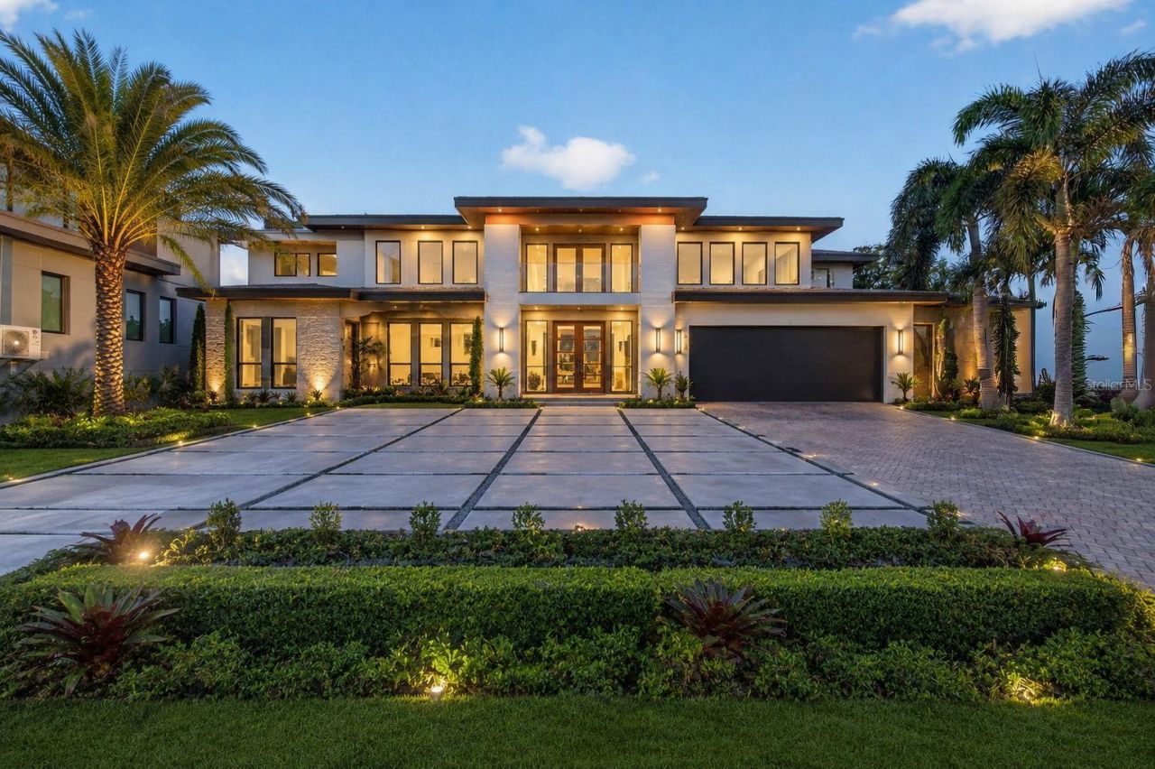 1026 Monterey Boulevard Ne, Saint Petersburg, FL 33704 Photo