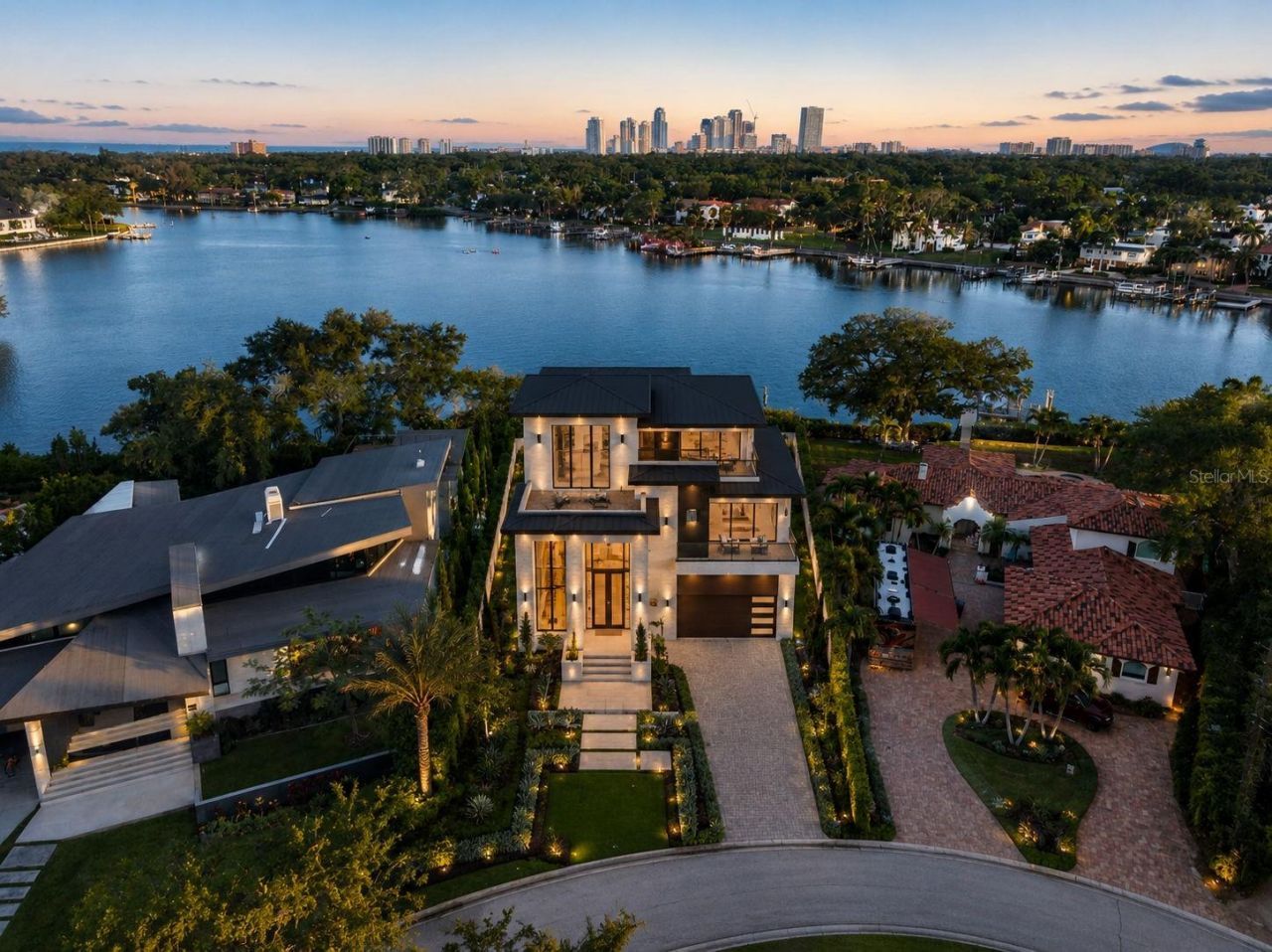 1026 Monterey Boulevard Ne, Saint Petersburg, FL 33704 Photo