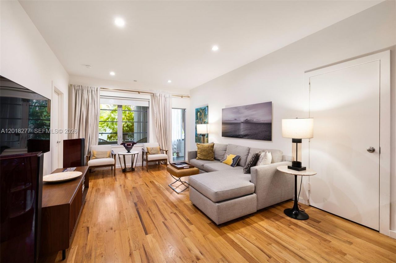 1551 Lenox Ave, Unit 8, Miami Beach, FL 33139 Photo