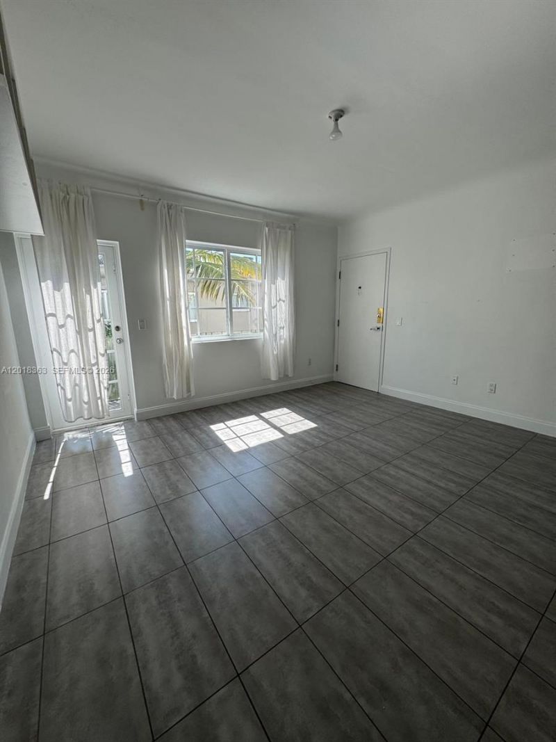 1508 Meridian Ave , Miami Beach, FL 33139 Photo