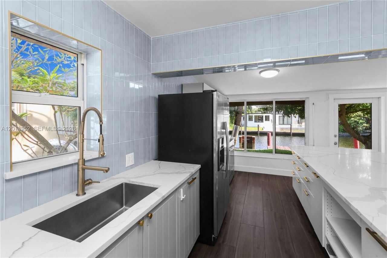 917 Mandarin Isle, Fort Lauderdale, FL 33315 Photo