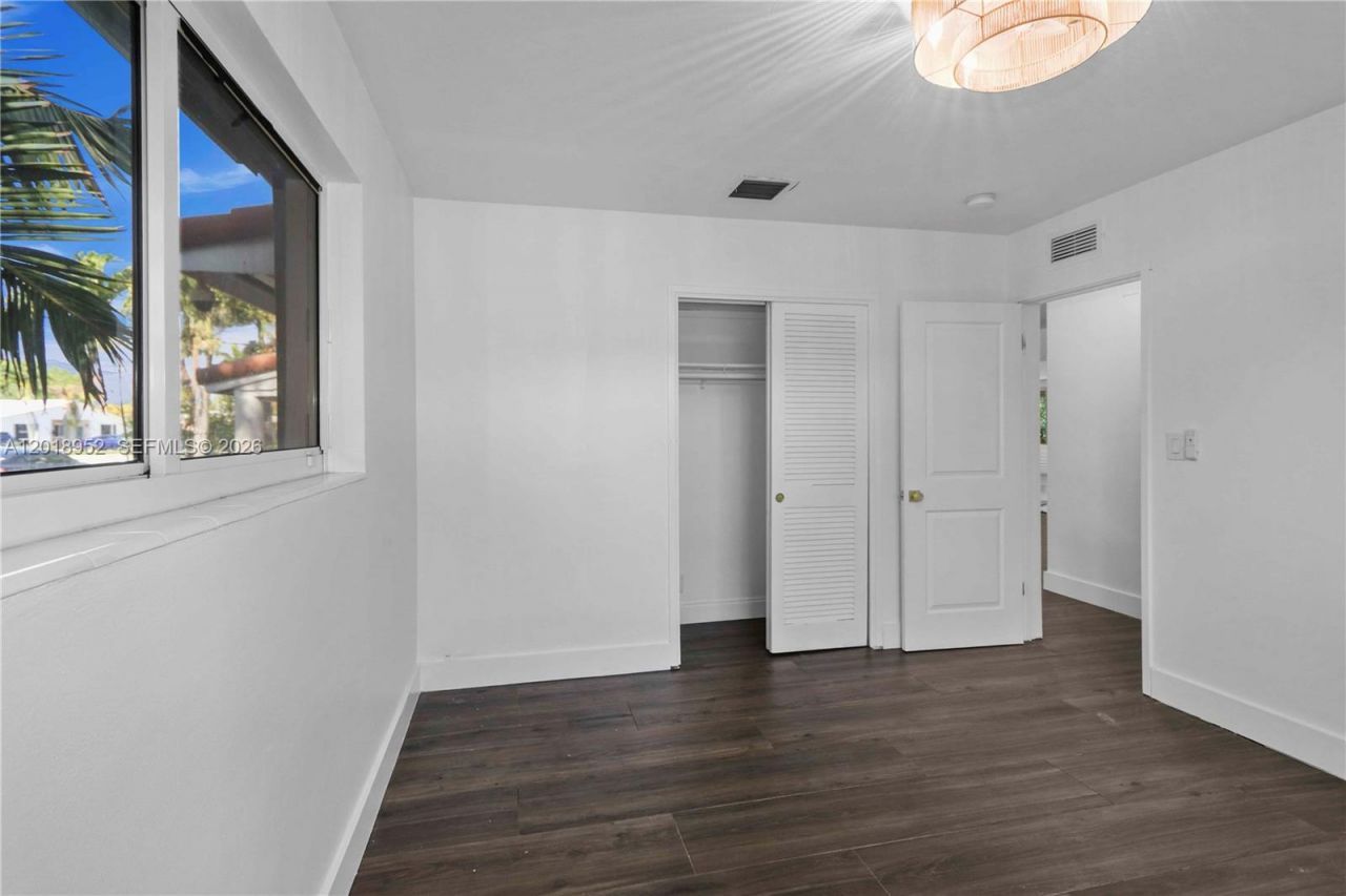 917 Mandarin Isle, Fort Lauderdale, FL 33315 Photo