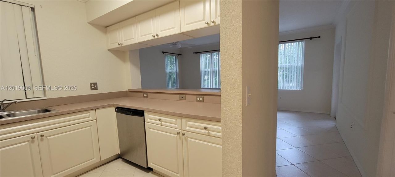 6824 W Sample Rd , Unit 6824, Coral Springs, FL 33067 Photo