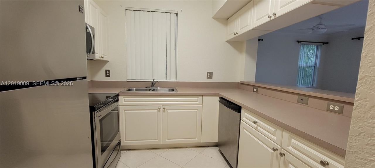 6824 W Sample Rd , Unit 6824, Coral Springs, FL 33067 Photo