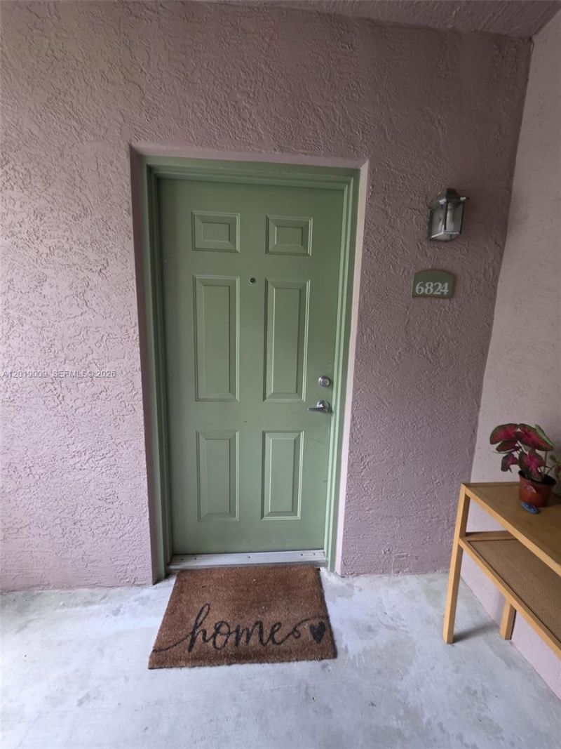 6824 W Sample Rd , Unit 6824, Coral Springs, FL 33067 Photo