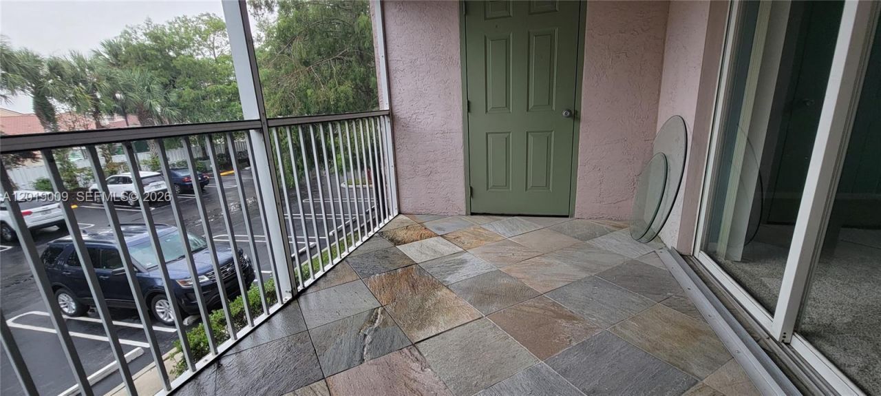6824 W Sample Rd , Unit 6824, Coral Springs, FL 33067 Photo