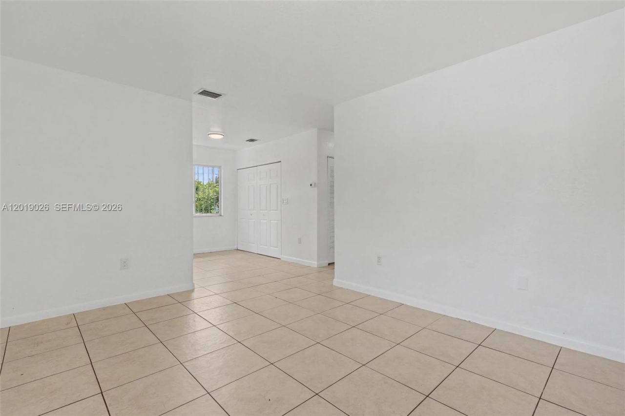2316-2318 NW 98th St, Miami, FL 33147 Photo