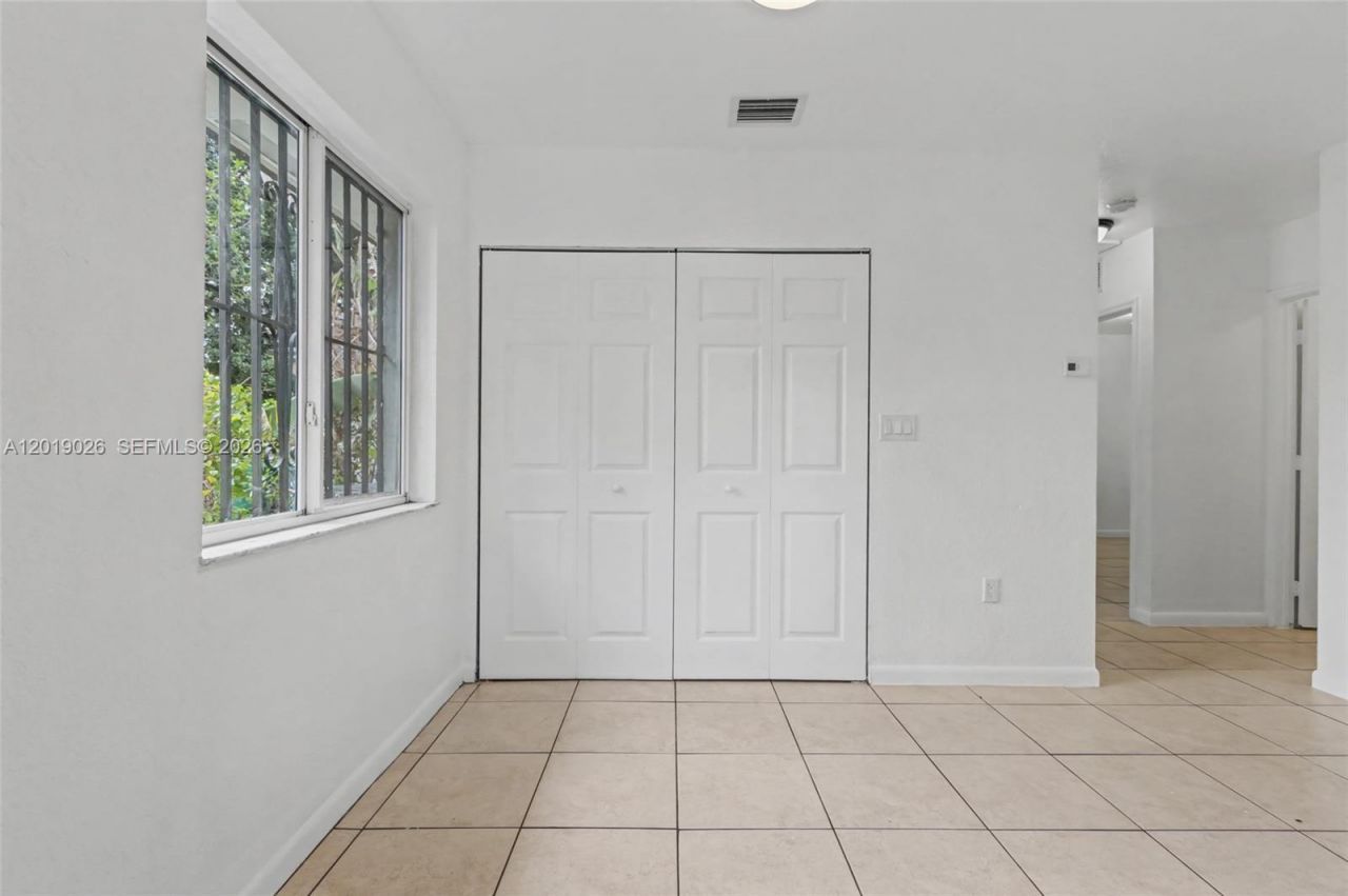 2316-2318 NW 98th St, Miami, FL 33147 Photo
