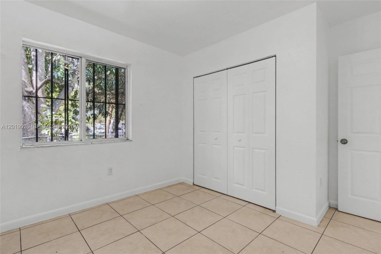 2316-2318 NW 98th St, Miami, FL 33147 Photo