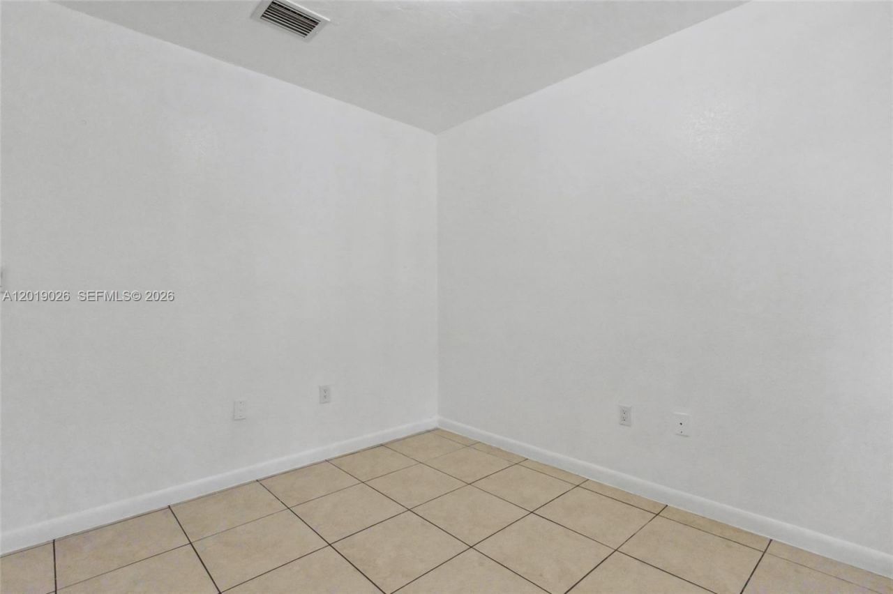 2316-2318 NW 98th St, Miami, FL 33147 Photo