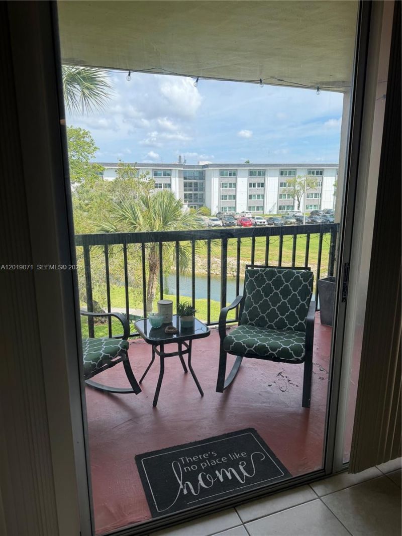 10865 SW 112th Ave , Unit 312, Miami, FL 33176 Photo