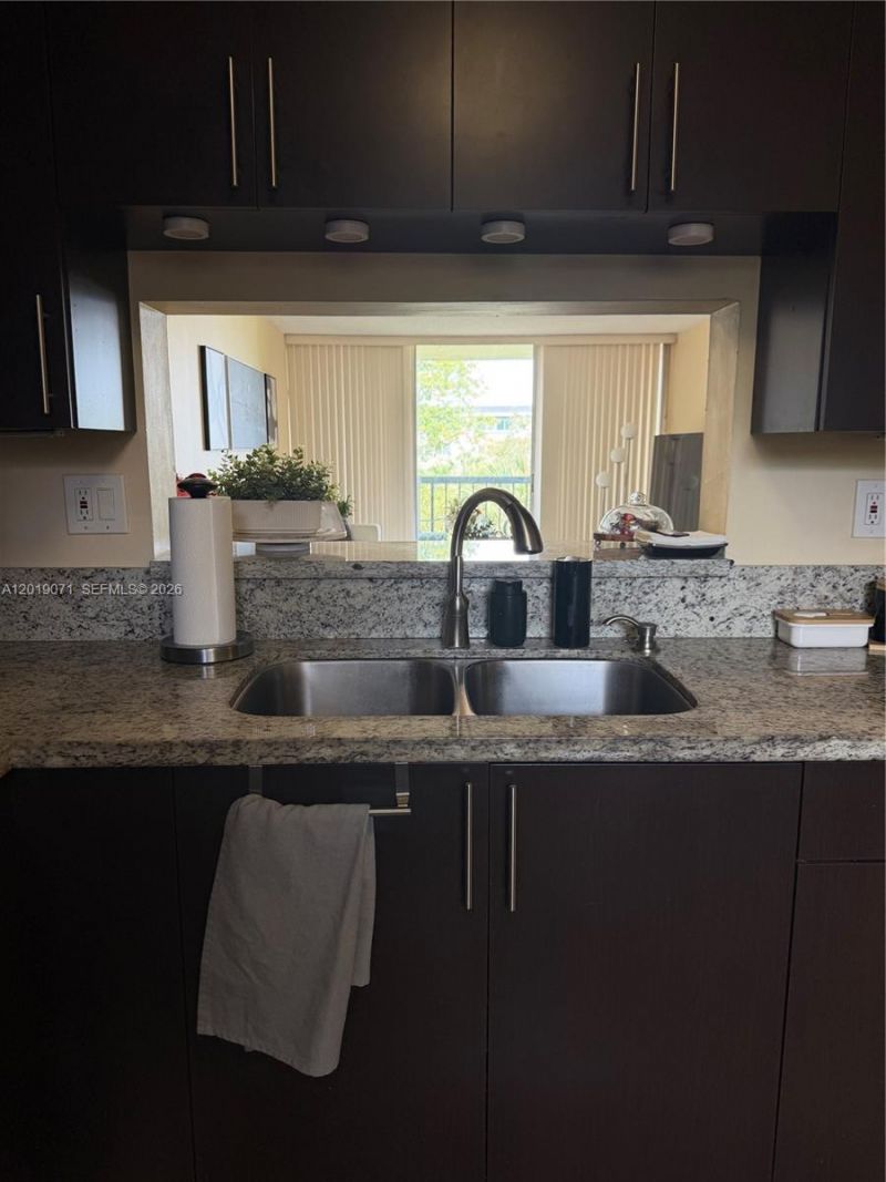 10865 SW 112th Ave , Unit 312, Miami, FL 33176 Photo