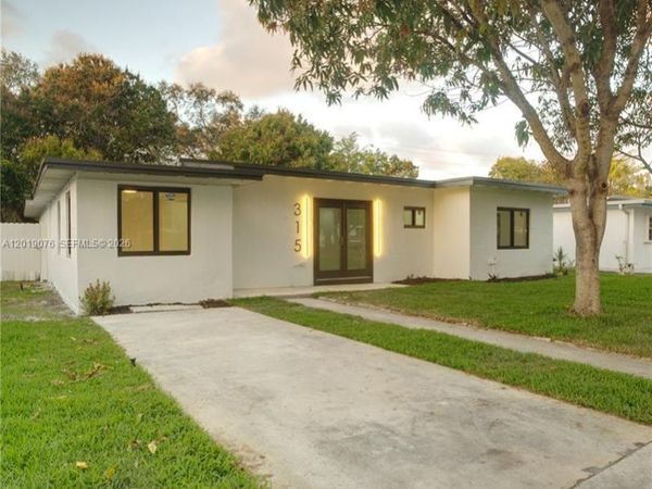 315 NW 127th St , North Miami, FL 33168
