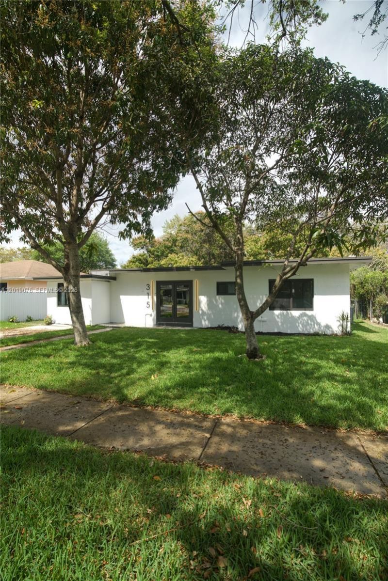 315 NW 127th St , North Miami, FL 33168 Photo