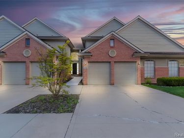 1030 Lorenzo Court, Troy, MI 48085