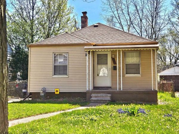 19724 ELKHART Street, Harper Woods, MI 48225