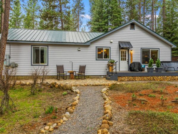 31640 Mountain Lakes Drive, Klamath Falls, OR 97601