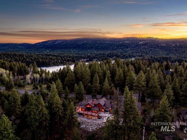 450 Blackhawk Lake Dr, McCall, ID 83638