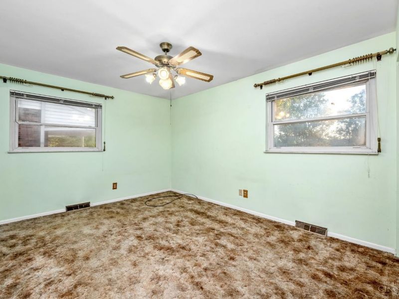 5397 Robert Avenue, Green Township, OH 45248 Photo 12