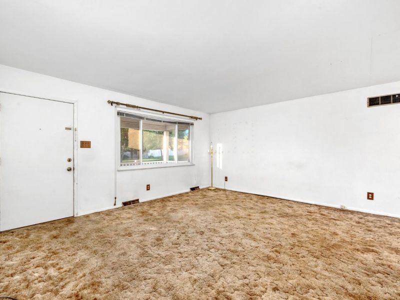 5397 Robert Avenue, Green Township, OH 45248 Photo 3