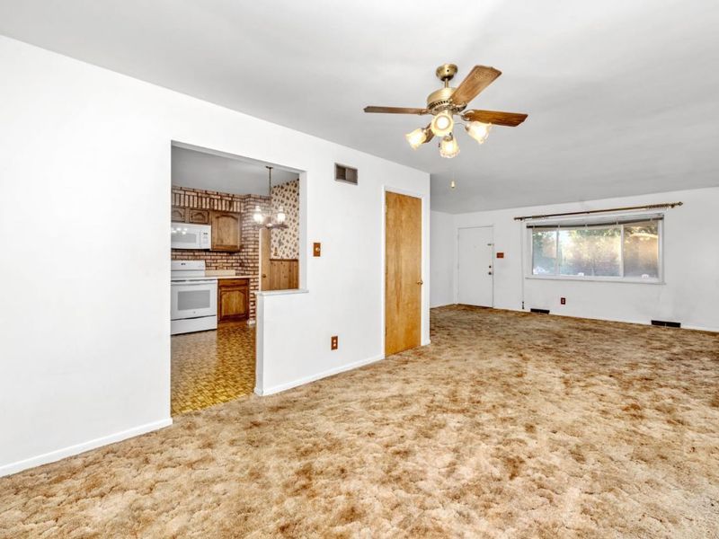 5397 Robert Avenue, Green Township, OH 45248 Photo 7