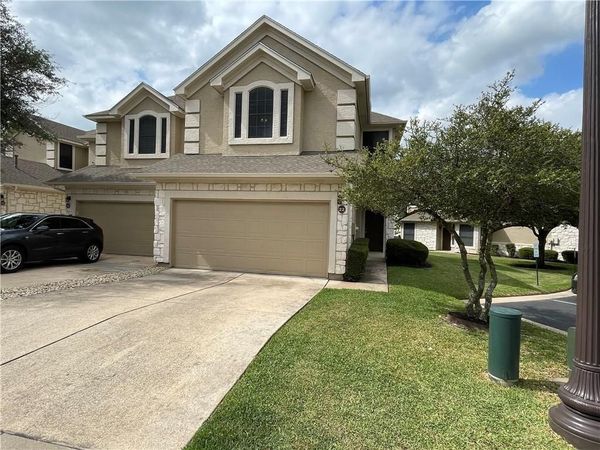 3300 Forest Creek DR, Unit 22, Round Rock, TX 78664