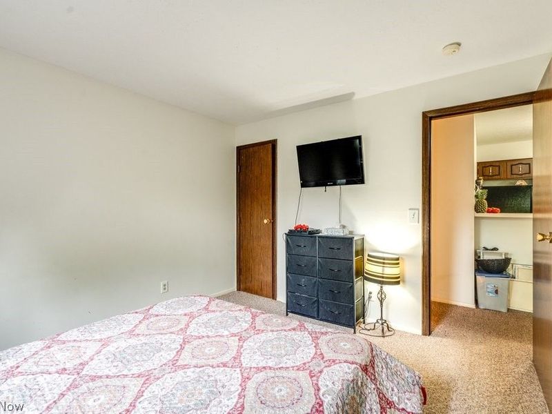729 W Main Street, Unit B, Kent, OH 44240 Photo 14