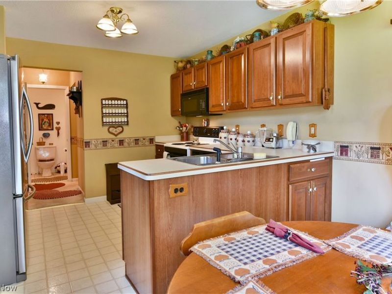 502 Turnberry Court NE, Warren, OH 44484 Photo 20