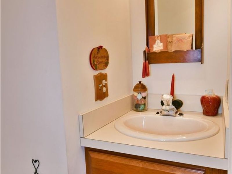 502 Turnberry Court NE, Warren, OH 44484 Photo 25