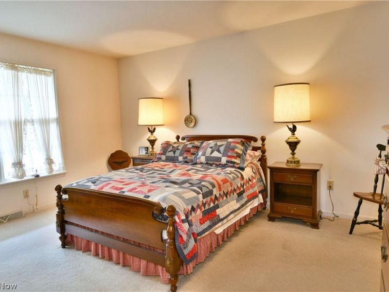 502 Turnberry Court NE, Warren, OH 44484 Photo 27