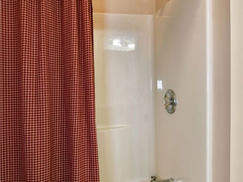 502 Turnberry Court NE, Warren, OH 44484 Photo 33