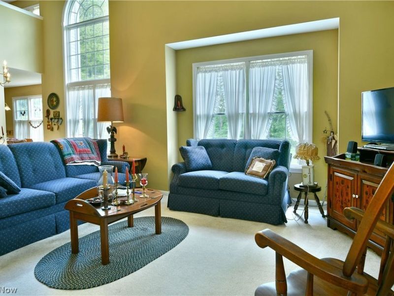 502 Turnberry Court NE, Warren, OH 44484 Photo 5