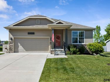 11458 Glenn Street , Papillion, NE 68046