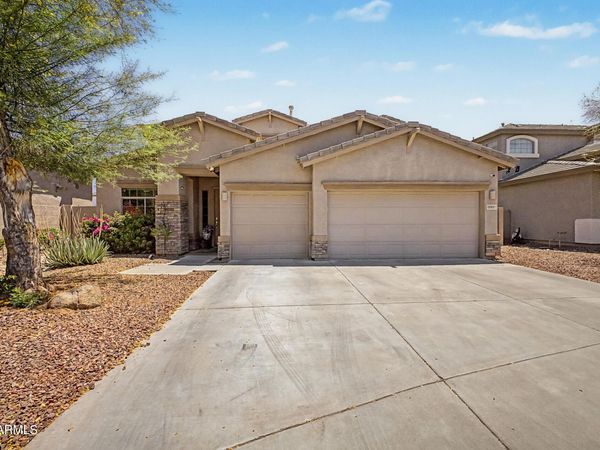 9807 S 43RD Lane, Laveen, AZ 85339