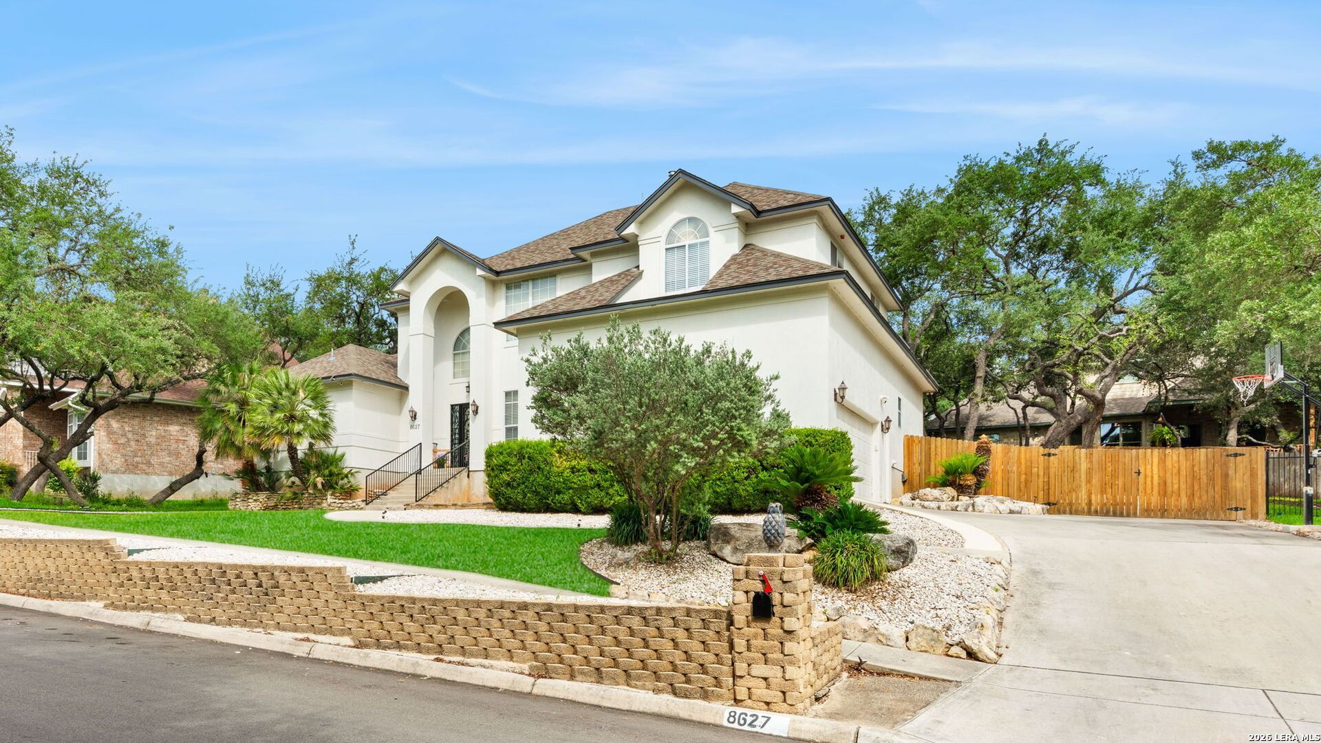 8627 London Heights, San Antonio, TX 78254 Main Photo