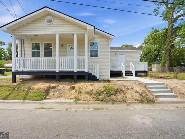 211 Jenks Street, Savannah, GA 31415