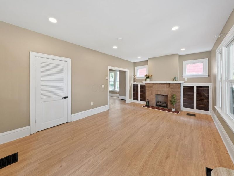 216 N Warren Avenue , Columbus, OH 43204 Photo 11
