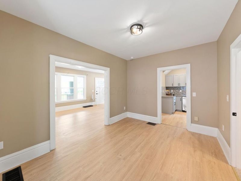 216 N Warren Avenue , Columbus, OH 43204 Photo 23