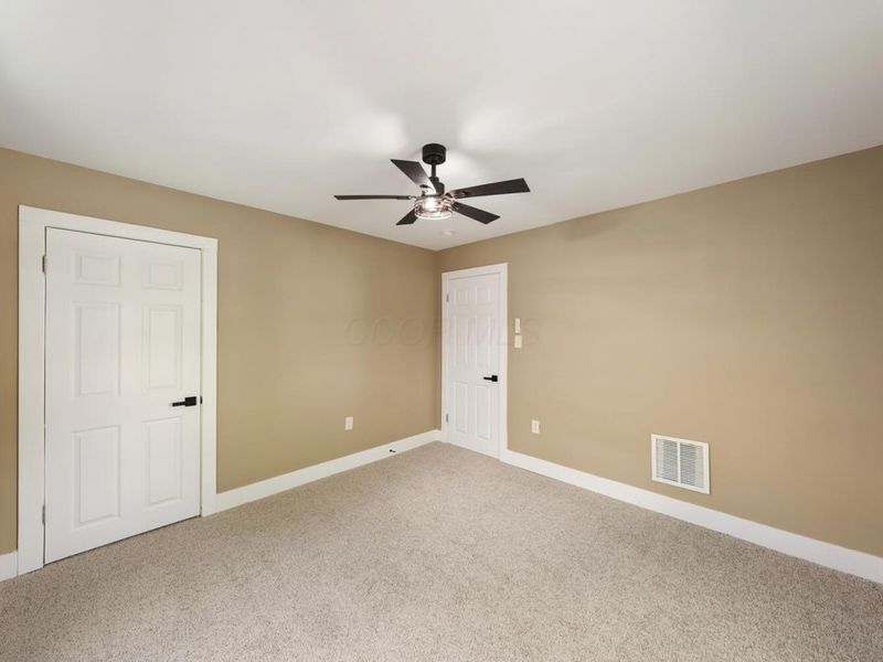216 N Warren Avenue , Columbus, OH 43204 Photo 30