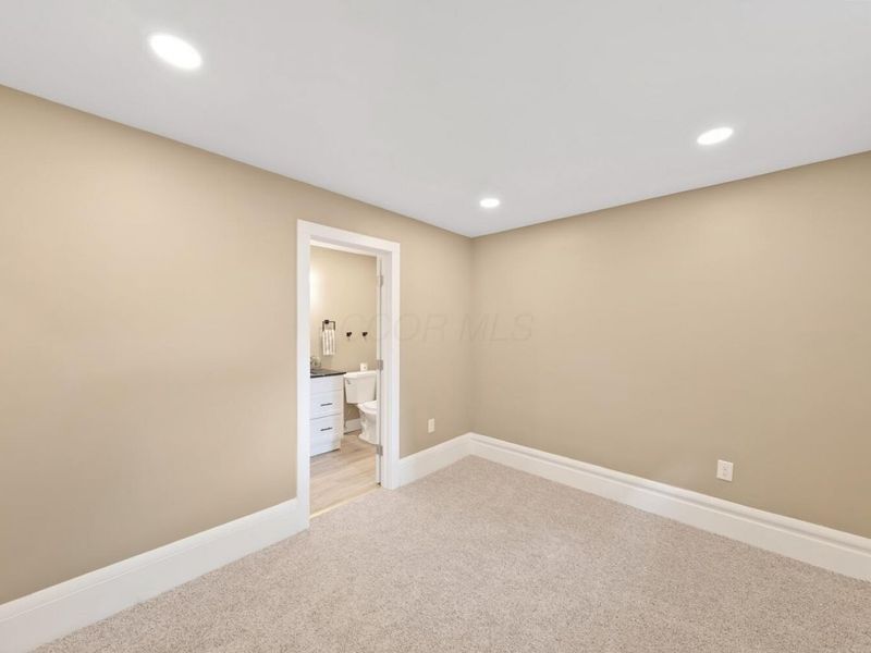 216 N Warren Avenue , Columbus, OH 43204 Photo 39
