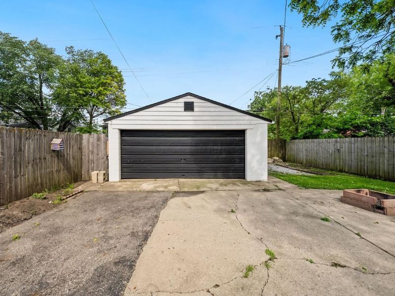 216 N Warren Avenue , Columbus, OH 43204 Photo 52