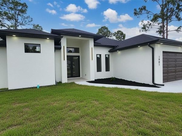 1901 Cedar AVE N, LEHIGH ACRES, FL 33971